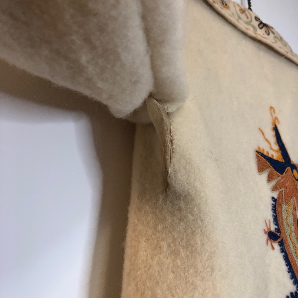 1970s Vintage Hand Embroidered Dragon Jacket - Picture 5 of 5